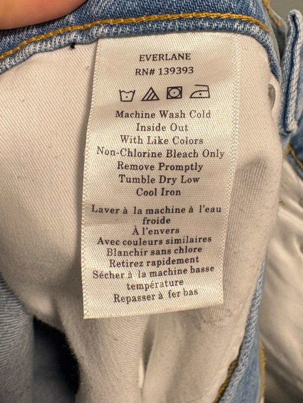 Everlane- The Original Cheeky Jean - Picture 6 of 10